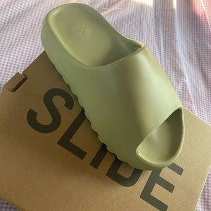 looking to trade for a 6.5 or 7 in U.S size